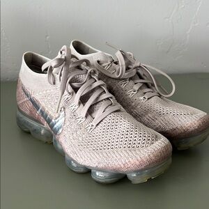 Nike Women's Air VaporMax Flyknit Shoes - Gray